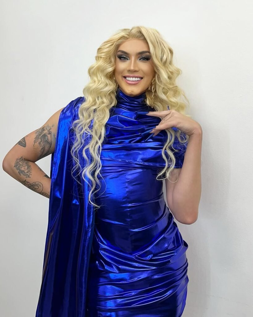 Com Valesca Popozuda, Amana Lepore, Aretuza Lovi e muito mais, Pink Flamingo agita carnaval gay do Rio 2 Com Valesca Popozuda, Amana Lepore, Aretuza Lovi e muito mais, Pink Flamingo agita carnaval gay do Rio