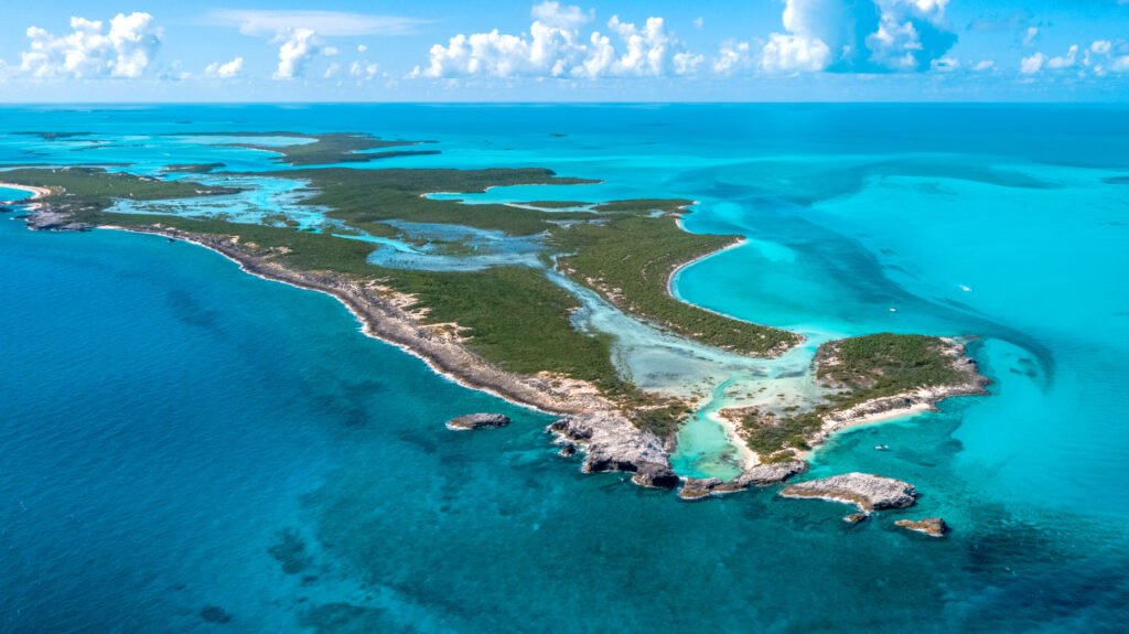 Bahamas registram crescimento turístico sem precedentes: mais de 11 milhões de visitantes em 2024! 3 Bahamas registram crescimento turístico sem precedentes: mais de 11 milhões de visitantes em 2024!