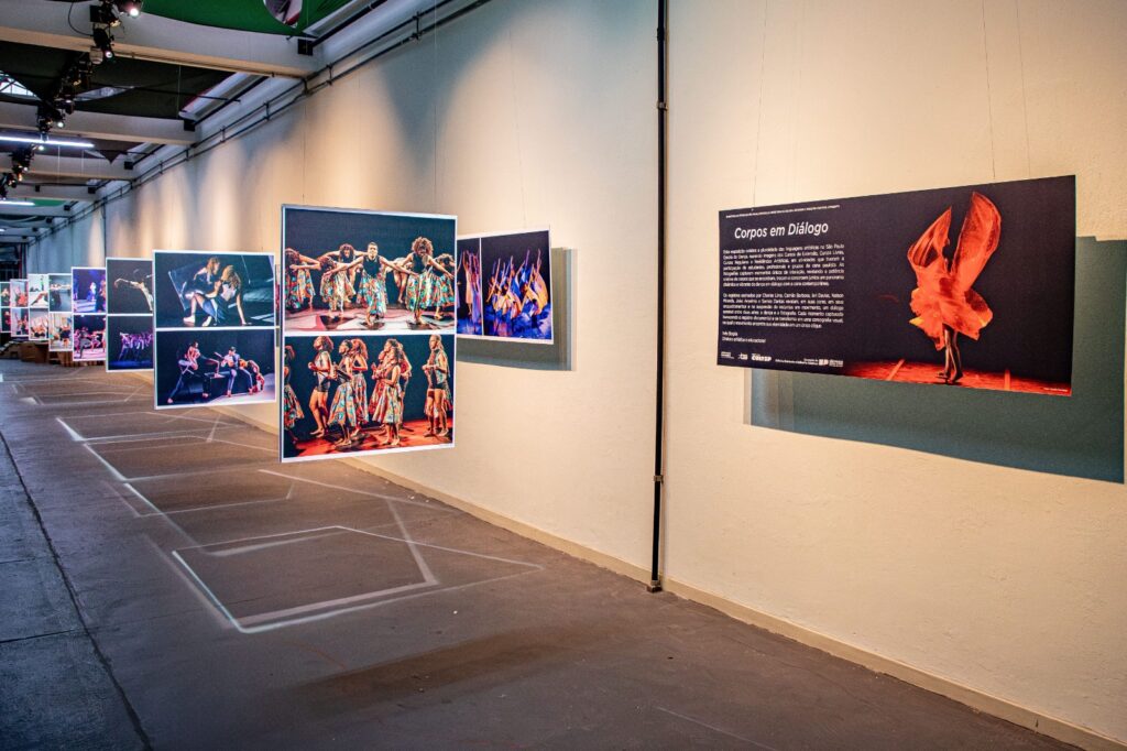 Exposição "Corpos em Diálogo" Abre Visitação na São Paulo Escola de Dança 1 Expo Fotos