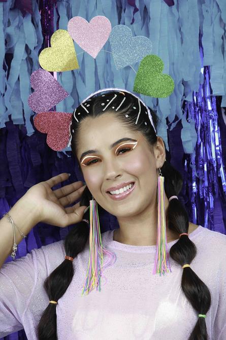 Brilho, conforto e estilo: dicas de looks para você aproveitar o Carnaval