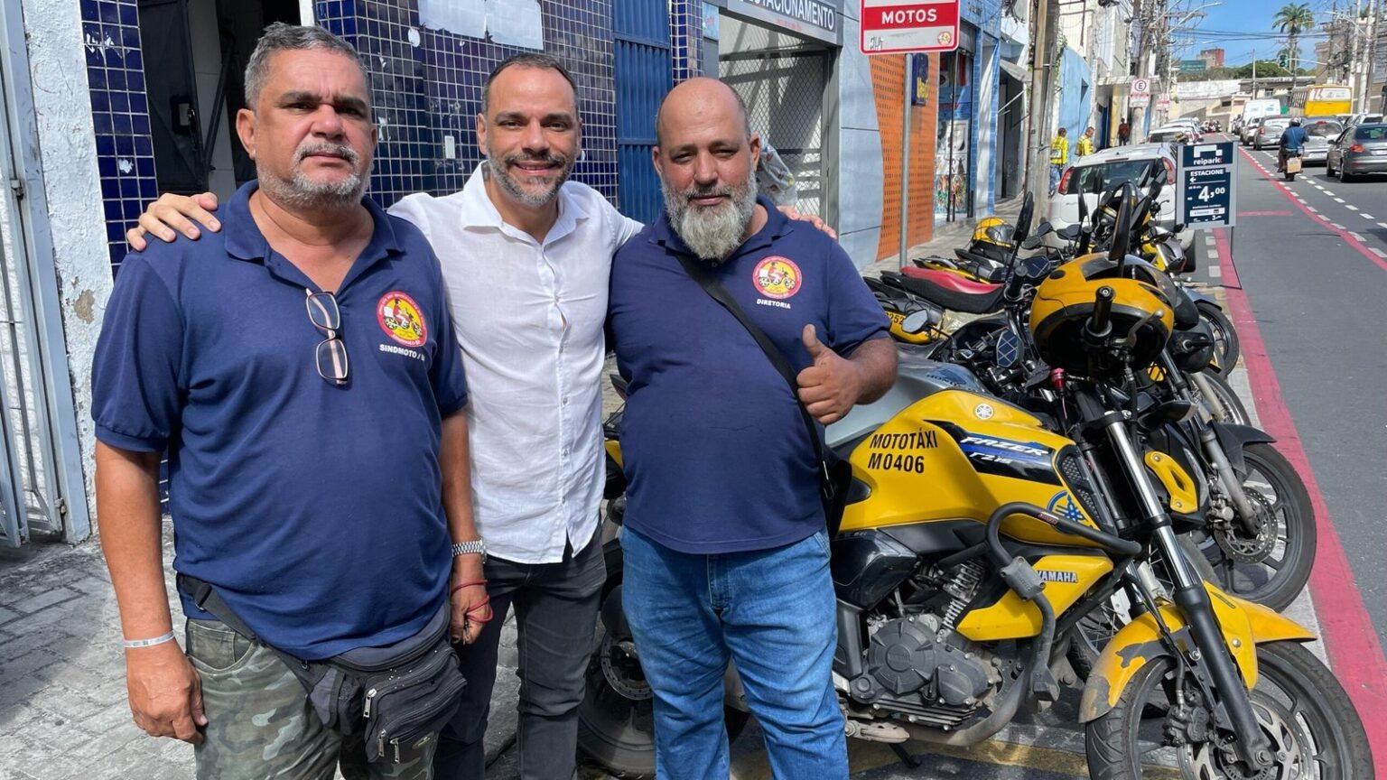Por iniciativa de Augusto Vasconcelos, Salvador terá 1ª faixa azul para motociclistas Foto: Divulgação