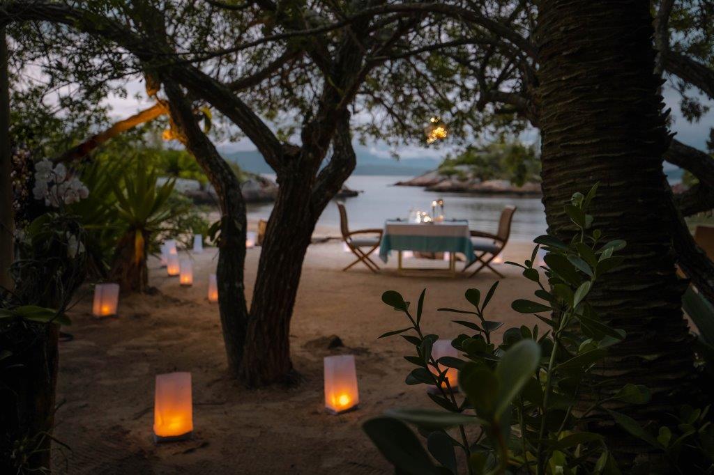 Valentine's Day: experiências para viver a dois em um destino romântico 4 Jantar Ponta dos Ganchos Créditos Divulgação