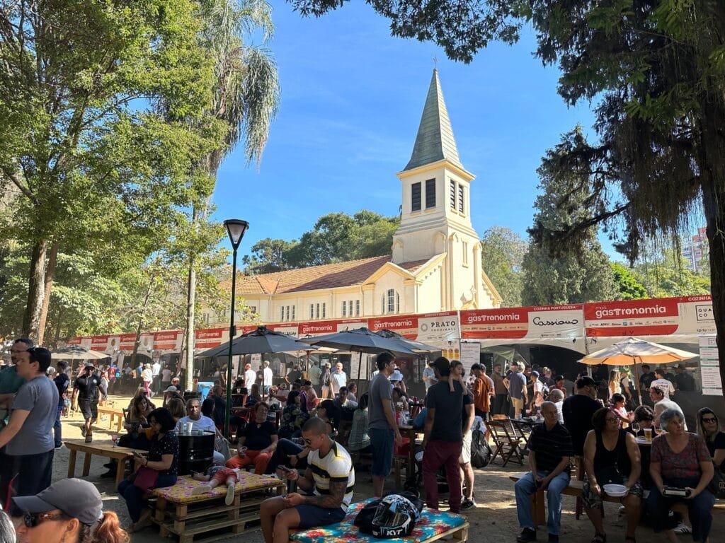 Assaí comemora 10 anos em São José dos Campos e se torna patrocinador master do Mais Gastronomia 2025 🍽️🎉