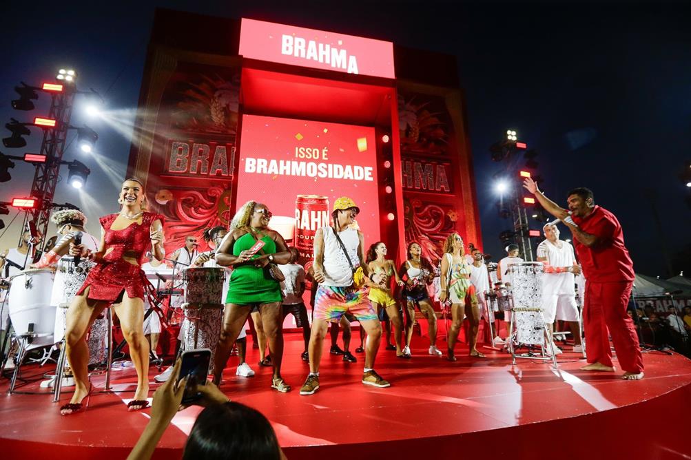 Brahma abre as portas para os carnavais do Brasil com show da Timbalada no Farol da Barra