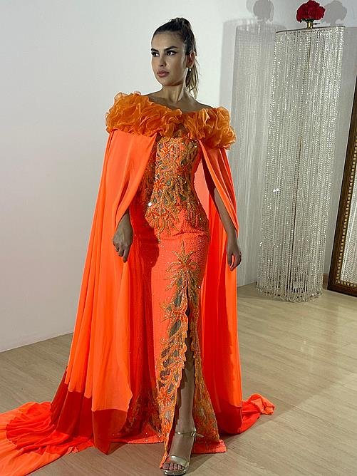 Cor, Brilho e Ousadia de Edson Eddel na Sua Formatura: Porque Chique é Ser Única