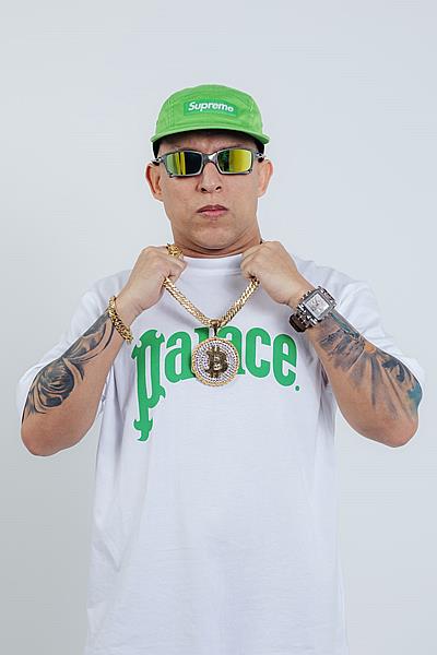 Boy do Charmes e MC Dricka lançam hoje a nova música “0800” e surpreendem fãs com batidas envolventes