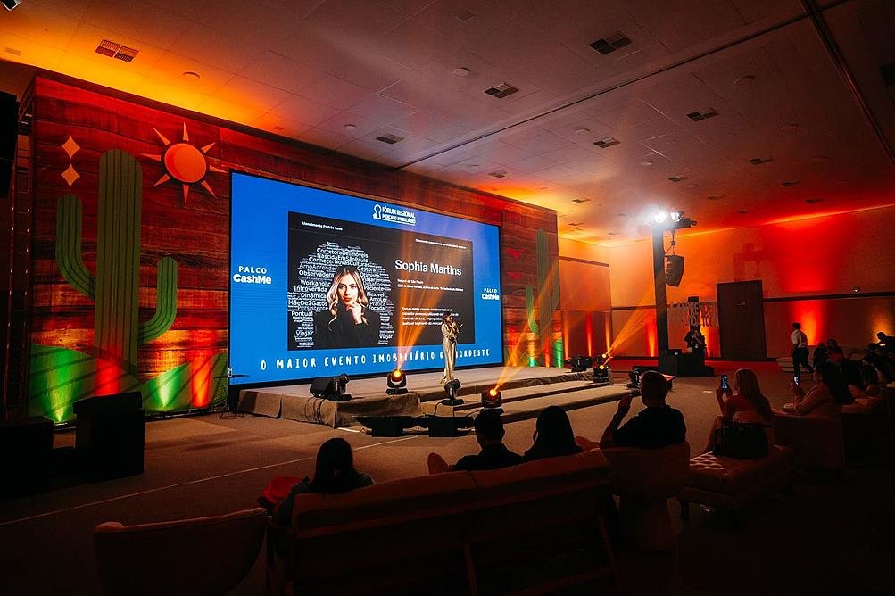 Sophia Martins é Nomeada para Prestigiados Prêmios Internacionais e se Destaca no Mercado de Empreendedorismo e Inovação