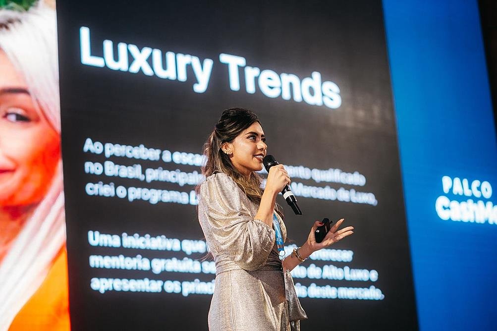 Sophia Martins é Nomeada para Prestigiados Prêmios Internacionais e se Destaca no Mercado de Empreendedorismo e Inovação