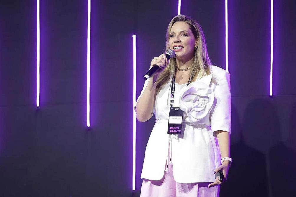 Advogada lança plataforma para capacitação de empresários em licitações públicas no Brasil