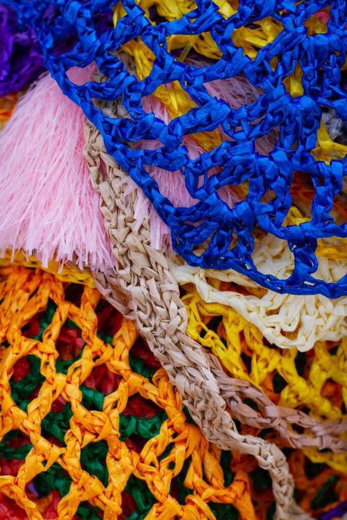 Bordados, joias corporais e detalhes em cristais: especialista dá dicas sobre como montar um look arrasador para o Carnaval