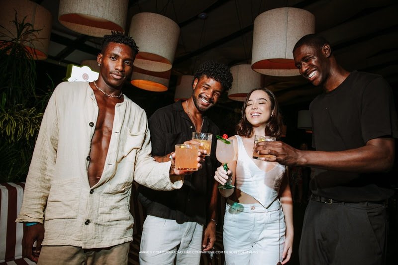Tanqueray faz intersecção entre passado e presente da música brasileira em evento no Rio de Janeiro 1 Tanqueray faz intersecção entre passado e presente da música brasileira em evento no Rio de Janeiro