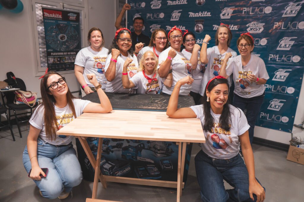 Dia 15 de março aula de elétrica no novo Centro de Treinamento no Centro do Rio