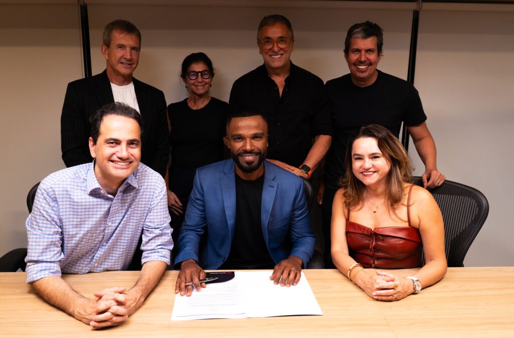 Alexandre Pires lança “De Ex pra Ex” com Lauana Prado e retorna à Sony 1 Alexandre Pires lança “De Ex pra Ex” com Lauana Prado e retorna à Sony