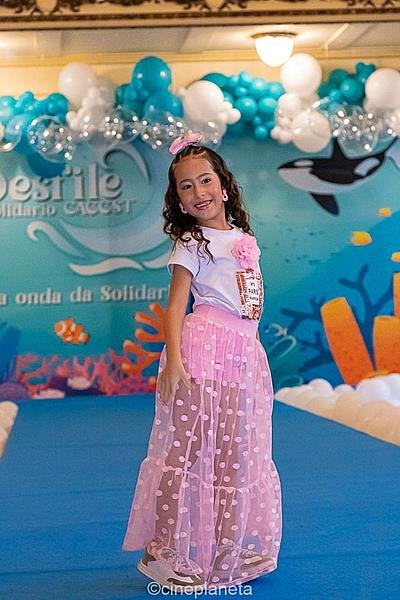 Lorena Leal: Talento, Elegância e Movimento em Cada Passo