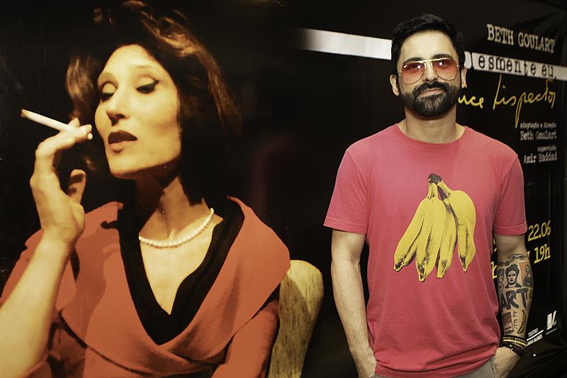 Neste fim de semana, Beth Goulart ganha carinho do filho e da neta na estreia de “Simplesmente Eu, Clarice Lispector” no Teatro Clara Nunes, RJ