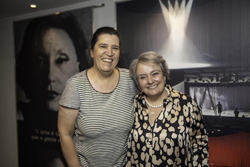 Neste fim de semana, Beth Goulart ganha carinho do filho e da neta na estreia de “Simplesmente Eu, Clarice Lispector” no Teatro Clara Nunes, RJ