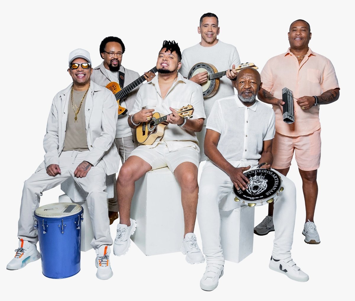 Grupo Revelação celebra 30 anos com show no Casarão do Firmino