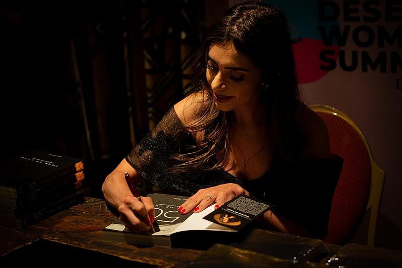 “50 Tons de Luxo” ganha prévia no coração do Saara durante o Desert Women Summit