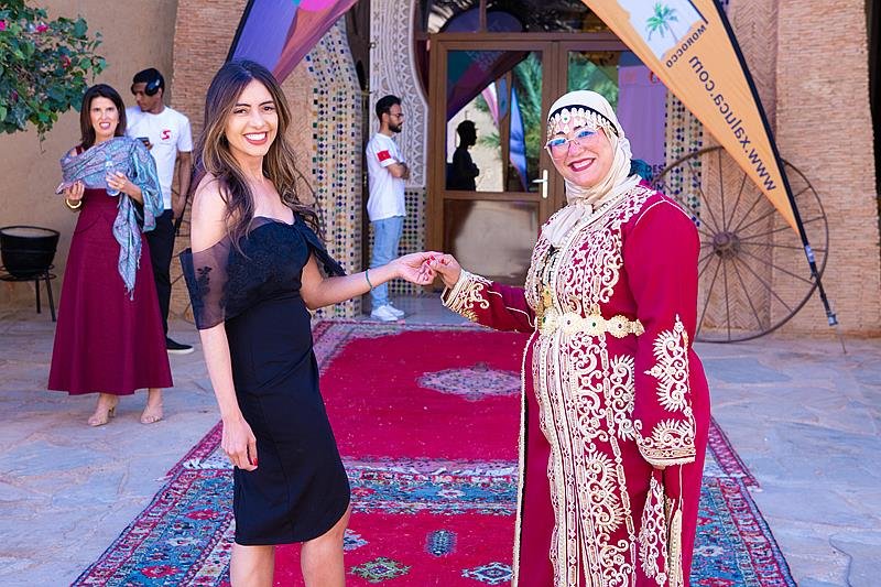 “50 Tons de Luxo” ganha prévia no coração do Saara durante o Desert Women Summit