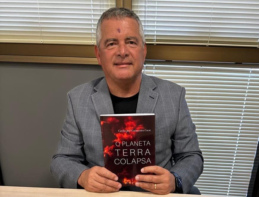 Carlos Cova lança ‘O Planeta Terra Colapsa’ quinta (29) na Câmara de Niterói