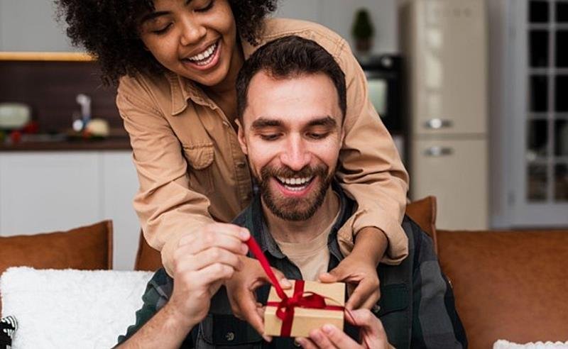 Ainda dá tempo! 9 ideias de presentes criativos, afetivos e conscientes para surpreender no Dia dos Namorados