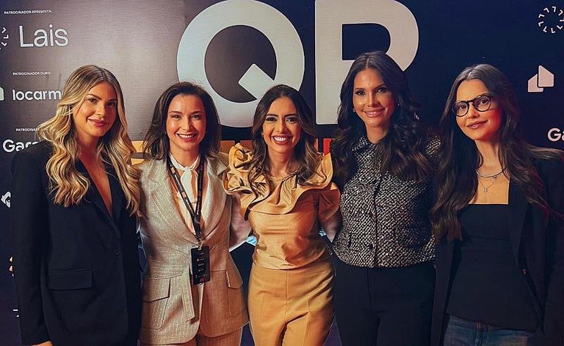 Educação, posicionamento e impacto: Sophia Martins inspira no QR Summit com o painel “O Poder Delas” Educação, posicionamento e impacto: Sophia Martins inspira no QR Summit com o painel “O Poder Delas”