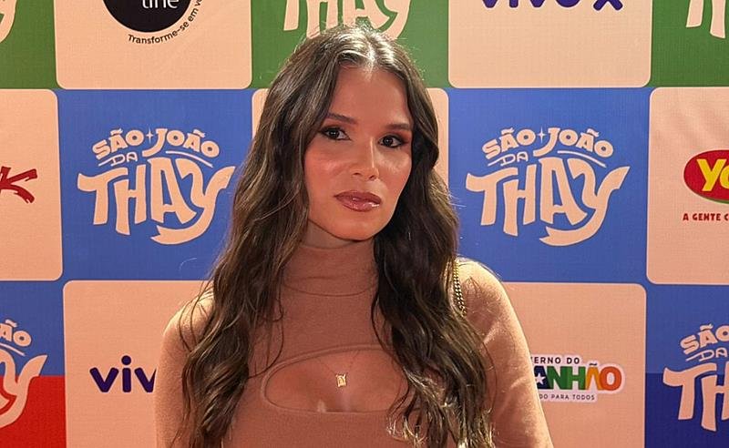 Jennifer Castro marca presença no São João da Thay e se destaca entre as celebridades convidadas