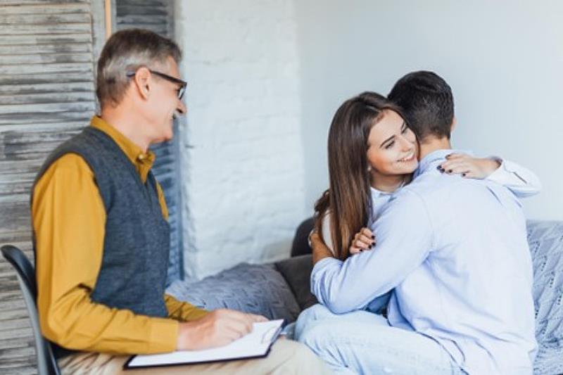 Dia dos Namorados: 12 ideias de presentes criativos, afetivos e conscientes para quem ama de verdade (e pensa fora da caixa)
