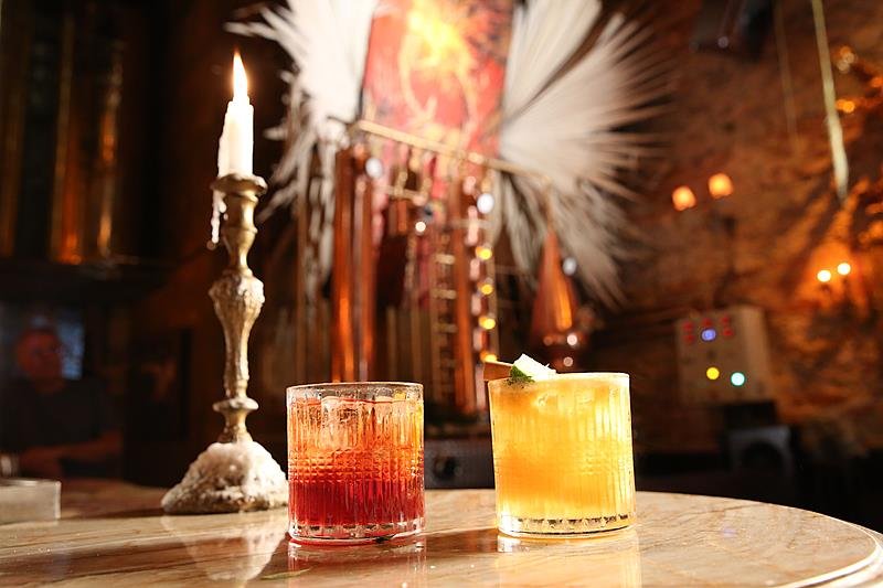Destilaria Maravilha reaquece o Centro do Rio com produção própria de cachaça, gin e vodka