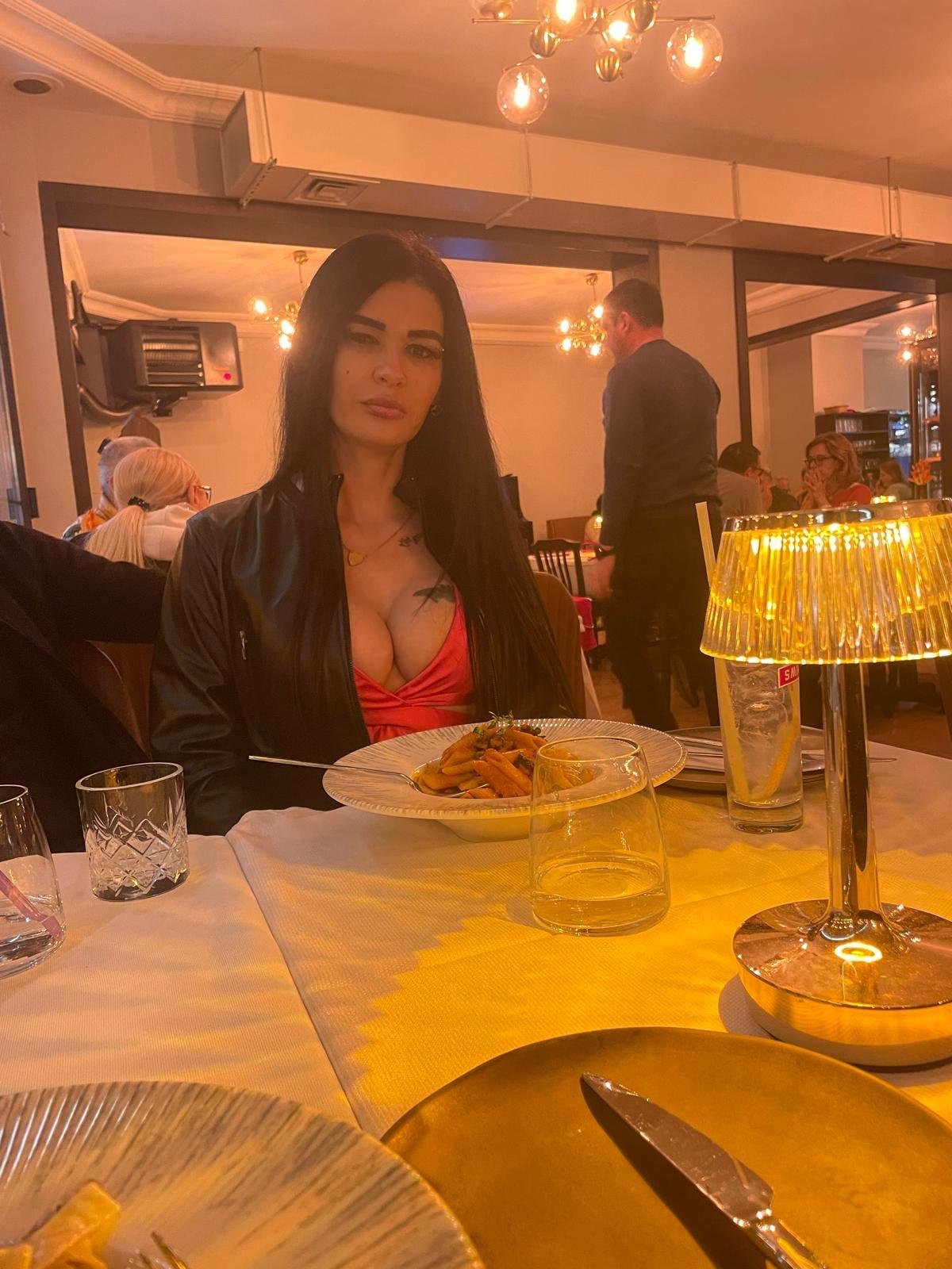 Ex-Modelo mineira Priscila Latoia se diverte na Turquia 1 Ex-Modelo mineira Priscila Latoia se diverte na Turquia