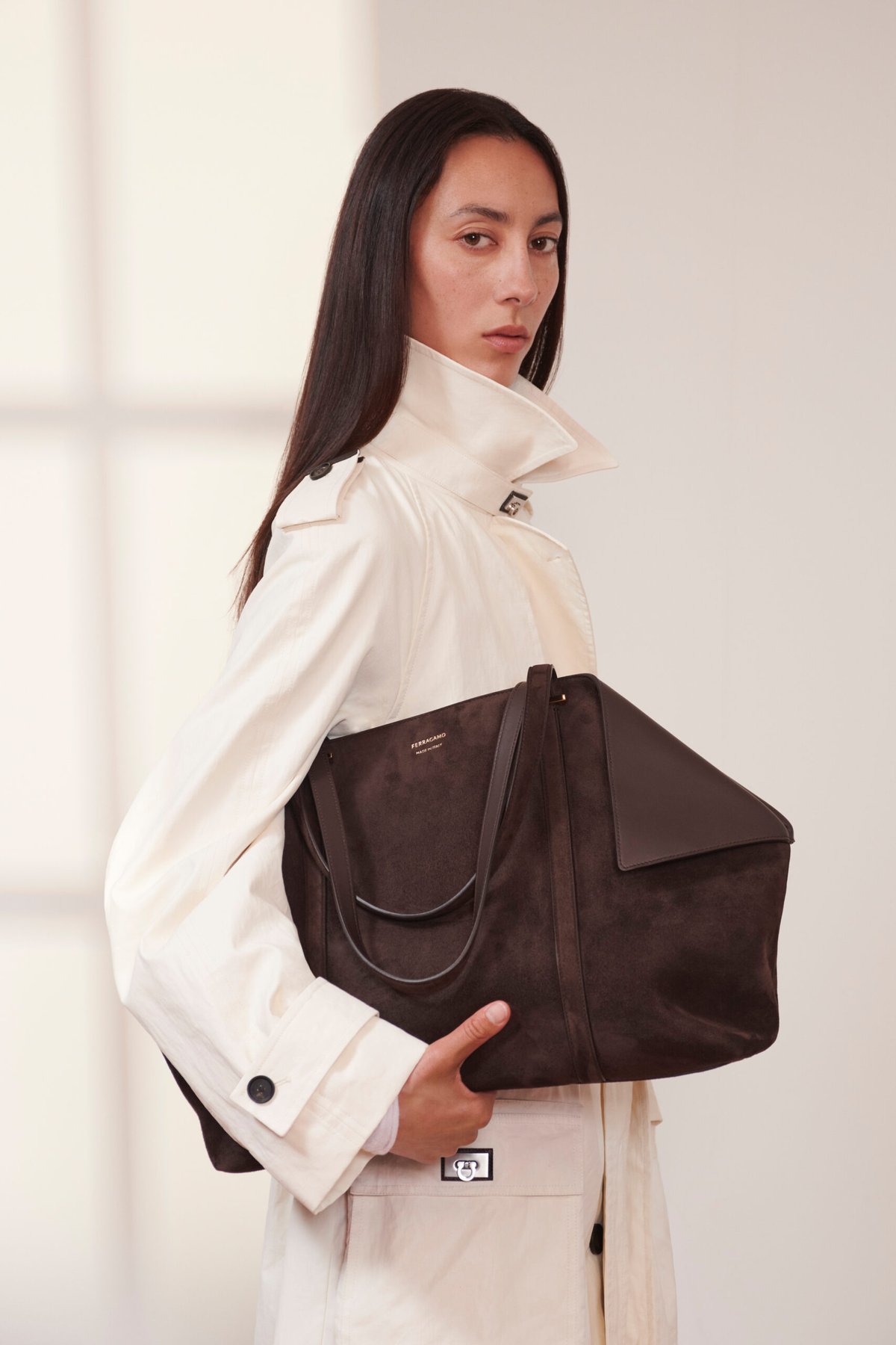 Ferragamo aposta em herança e elegância atemporal 3 Ferragamo aposta em herança e elegância atemporal