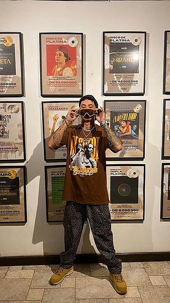 Crystal Murray invade o baile: remix de “PAYBACK” traz TRIZ, a voz de “Baile do Bruxo”, e produção explosiva de Victor WAO