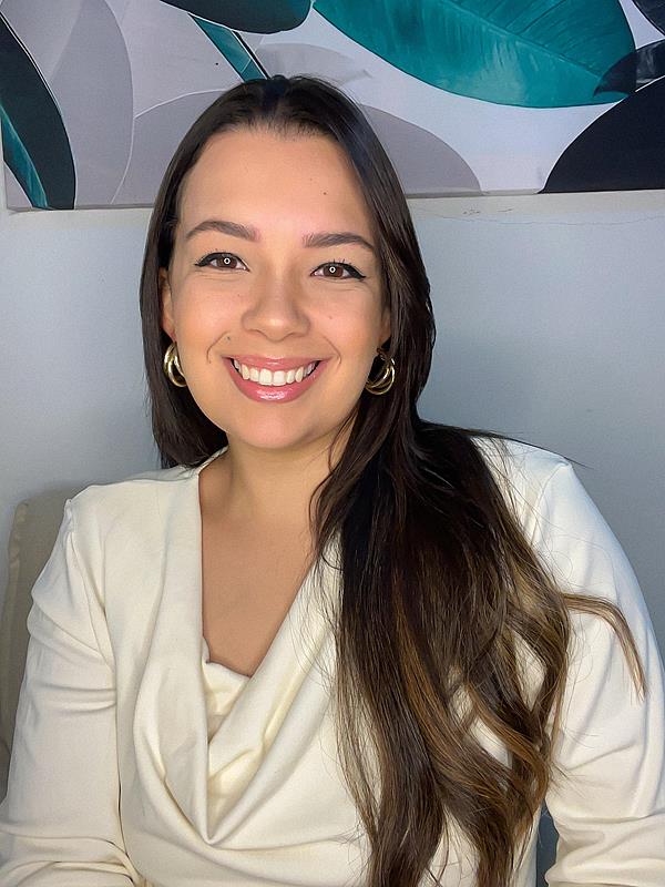 Jamile Cunha, a psicóloga cristã que tem ajudado casais ao redor do mundo a reconstruírem o casamento unindo ciência e fé