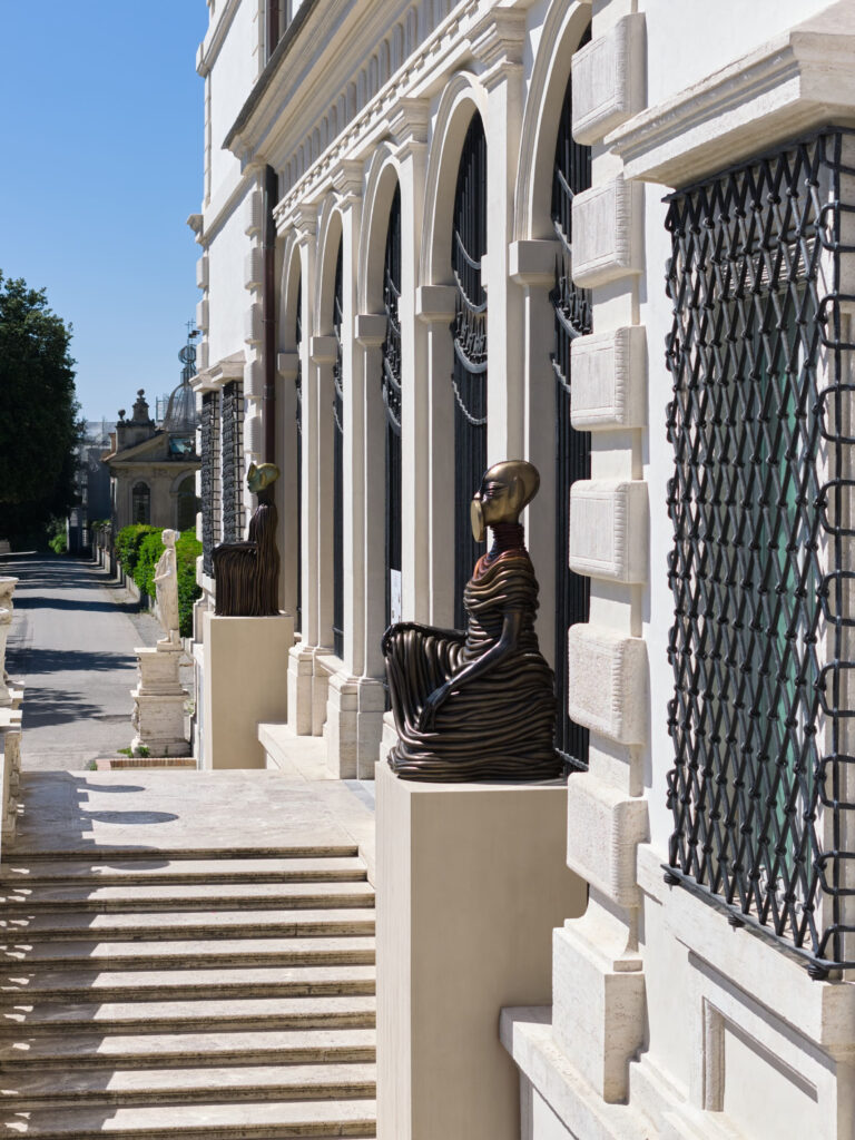 Wangechi Mutu estreia na Galleria Borghese em Roma 5 Wangechi Mutu estreia na Galleria Borghese em Roma