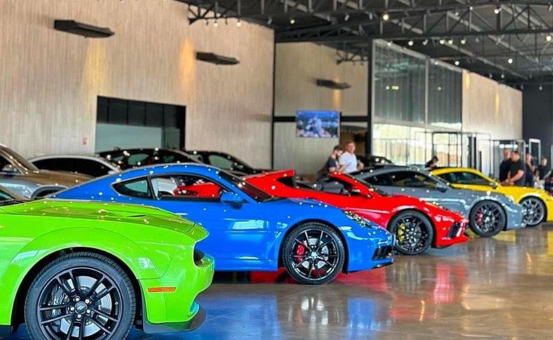 Carros de Luxo: o símbolo máximo de status que movimenta famosos, empresários e faz brilhar a cena goiana