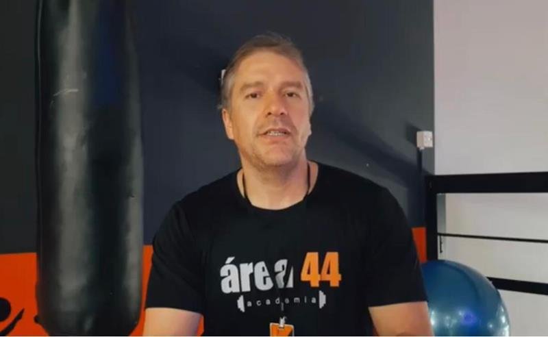 Documentário Revela Bastidores Inspiradores da Área 44 Academia Documentário Revela Bastidores Inspiradores da Área 44 Academia