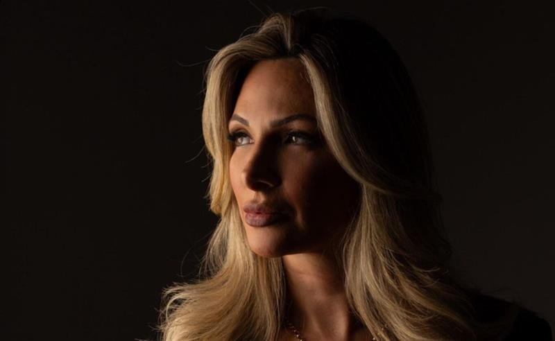 Dos Números ao Luxo: Estheliane Lacerda Conquista Espaço no Mercado Imobiliário Paulista Dos Números ao Luxo: Estheliane Lacerda Conquista Espaço no Mercado Imobiliário Paulista