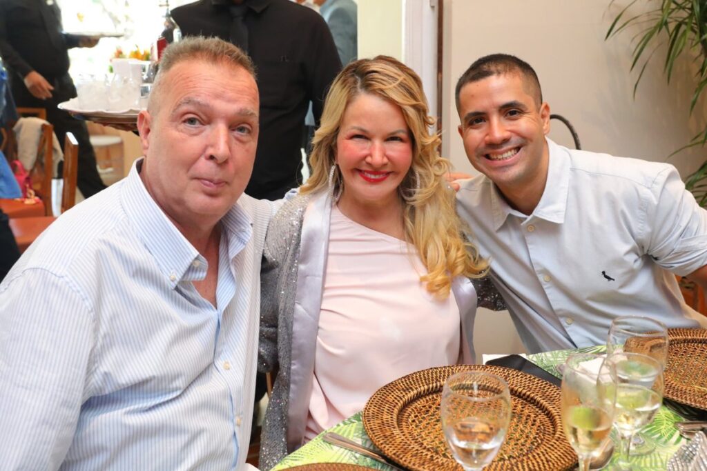 Joana Teixeira comemora 60 anos em grande estilo