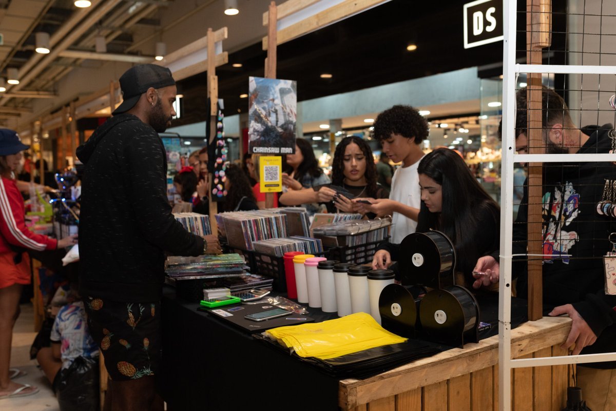 Feira Geek agita o Bangu Shopping com cosplay e shows gratuitos