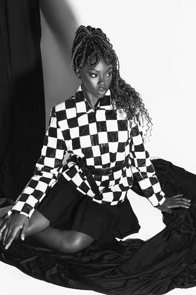 Allx Assessoria aposta no preto e branco em editorial sofisticado de inverno