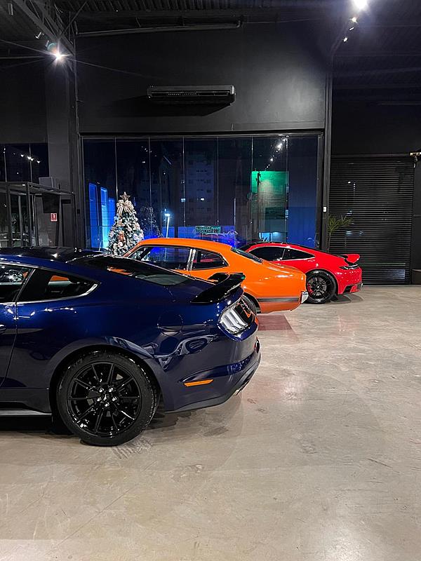 Carros de Luxo: o símbolo máximo de status que movimenta famosos, empresários e faz brilhar a cena goiana