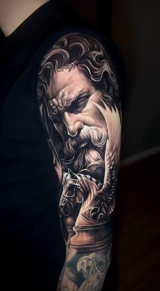 Arthur Bomfim e a nova linguagem do realismo na tatuagem contemporânea