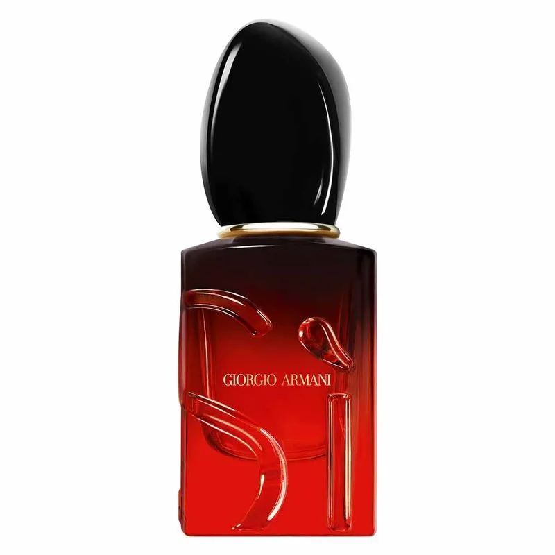 Giorgio Armani lança Sì Passione Intense: paixão e sustentabilidade
