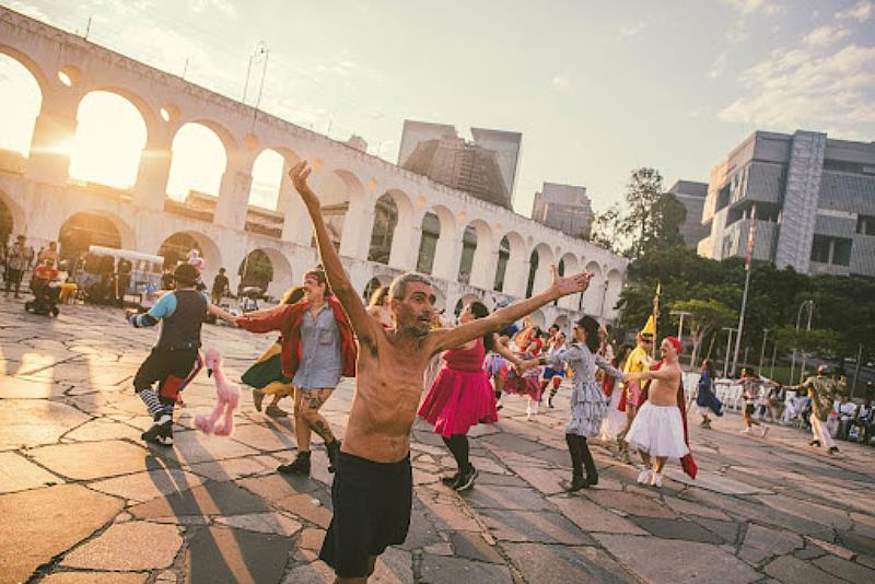 Andrea Beltrão apresenta Antígona no Festival de Teatro Amir Haddad