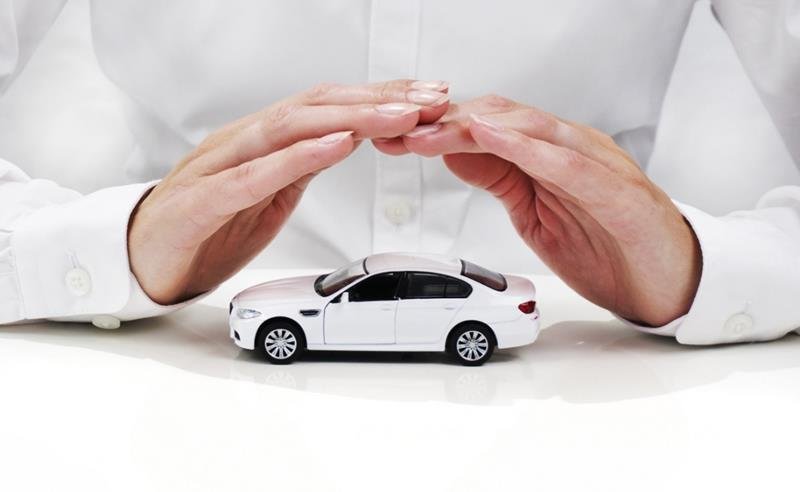 Procura por seguros de automóveis sobe 3,69% em julho ante junho