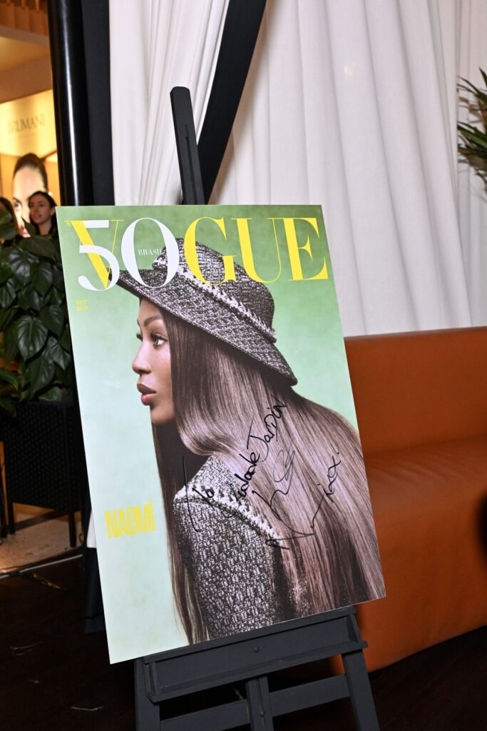 Naomi Campbell faz sua primeira capa para a Vogue Brasil