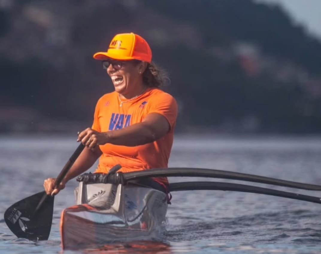 Niteroiense entusiasmada para disputar o Campeonato Mundial de VA´A em casa na Praia de São Francisco