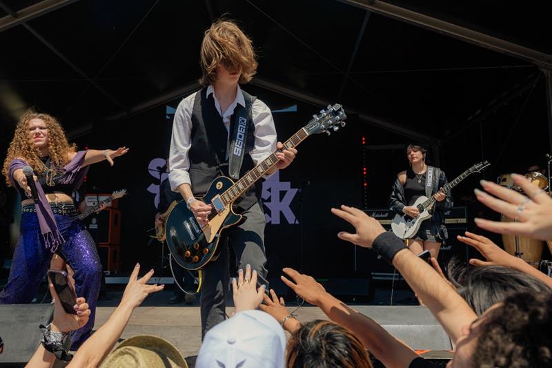 School of Rock participa do festival Mooca Mia em comemoração aos 469 anos do bairro