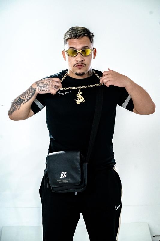 MC Staff atinge 16,6 milhões de ouvintes mensais no Spotify e se iguala a MC GW