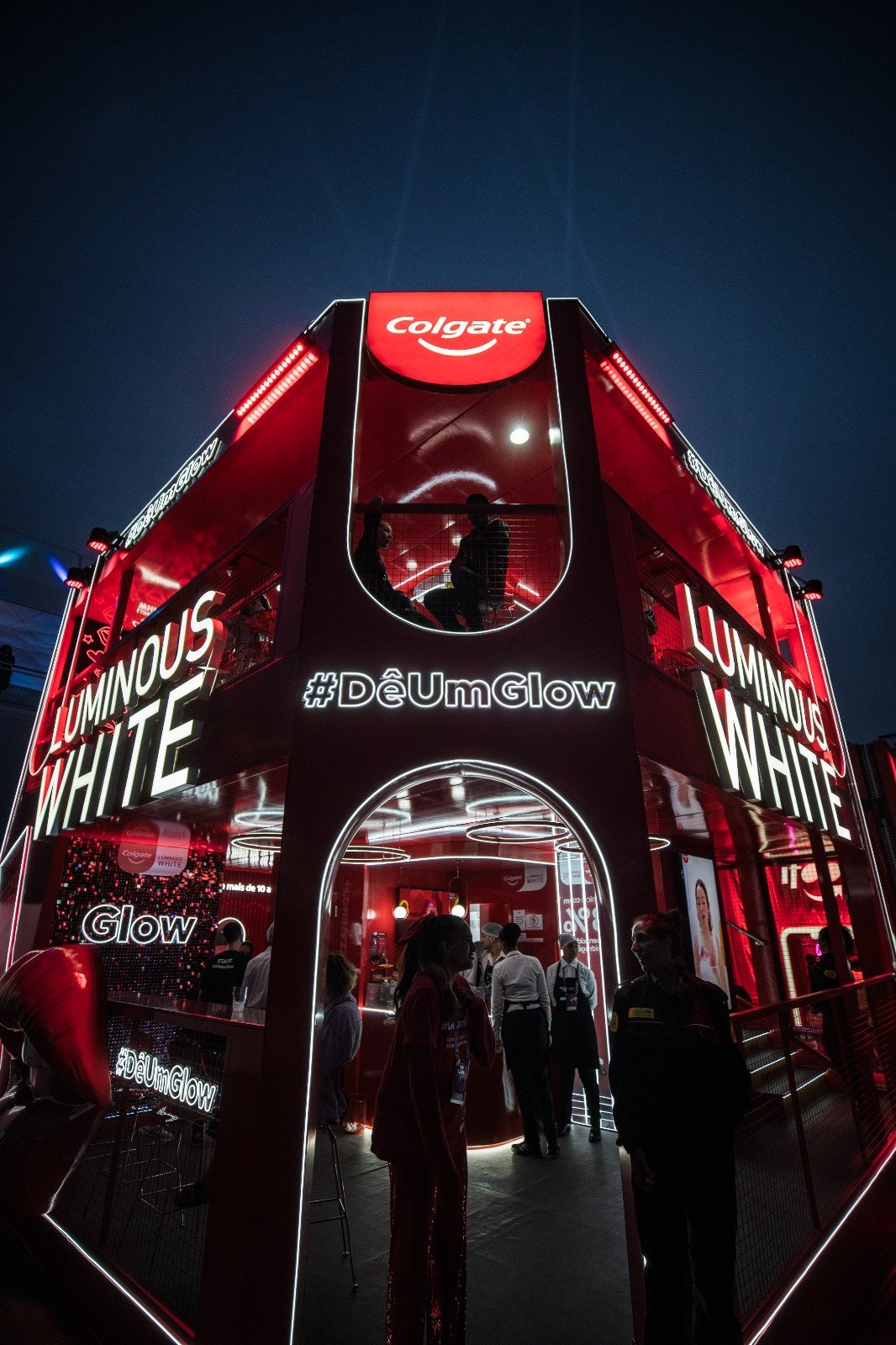 Colgate Luminous Glow cria experiência marcante no The Town 1 Colgate Luminous Glow cria experiência marcante no The Town